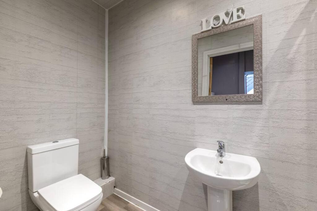 Darlington Luxury Penthouse Apartment المظهر الخارجي الصورة